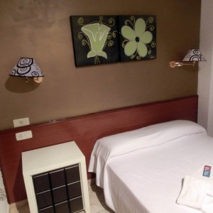 HABITACIÓN INDIVIDUAL